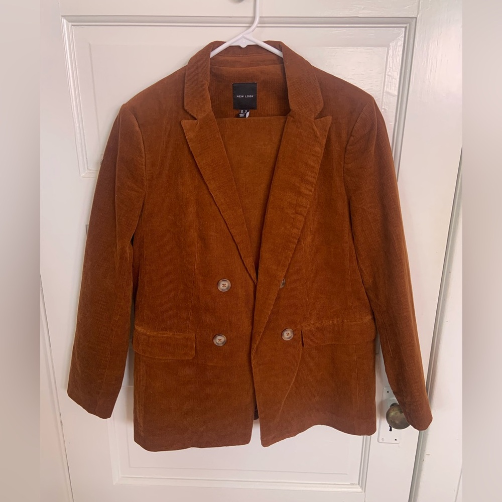 2 piece New Look corduroy suit set -